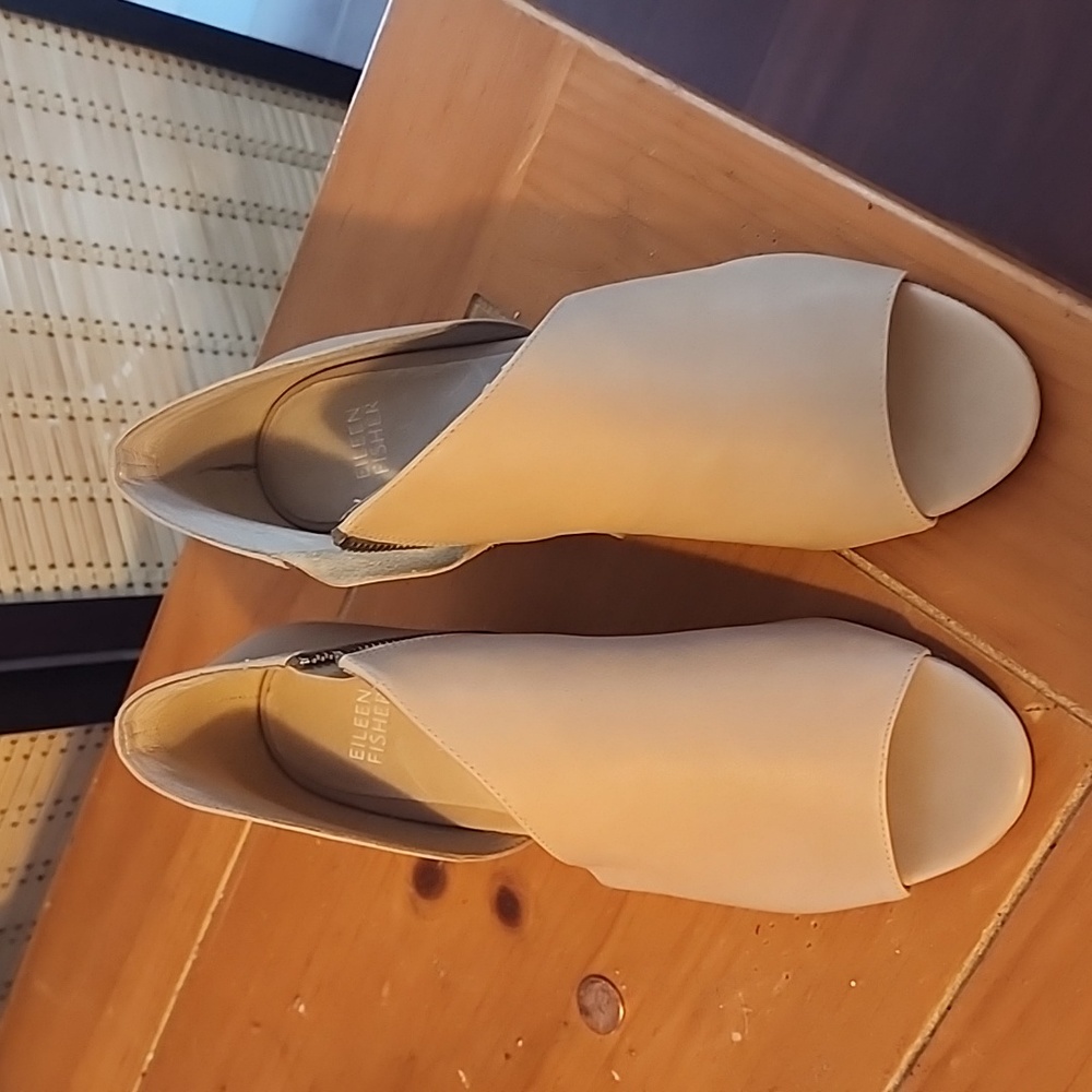 Eileen Fisher sites